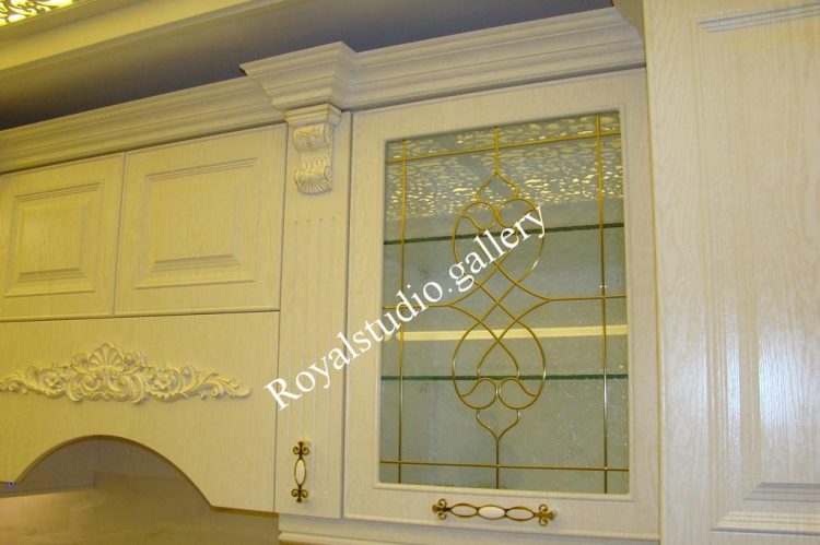 درب کابینت استیند گلس